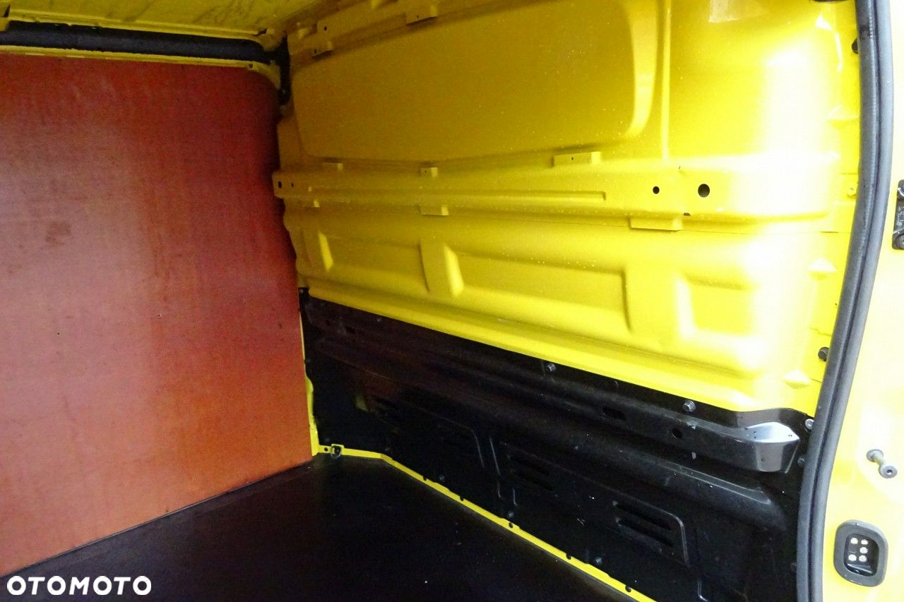 Opel Vivaro - 33