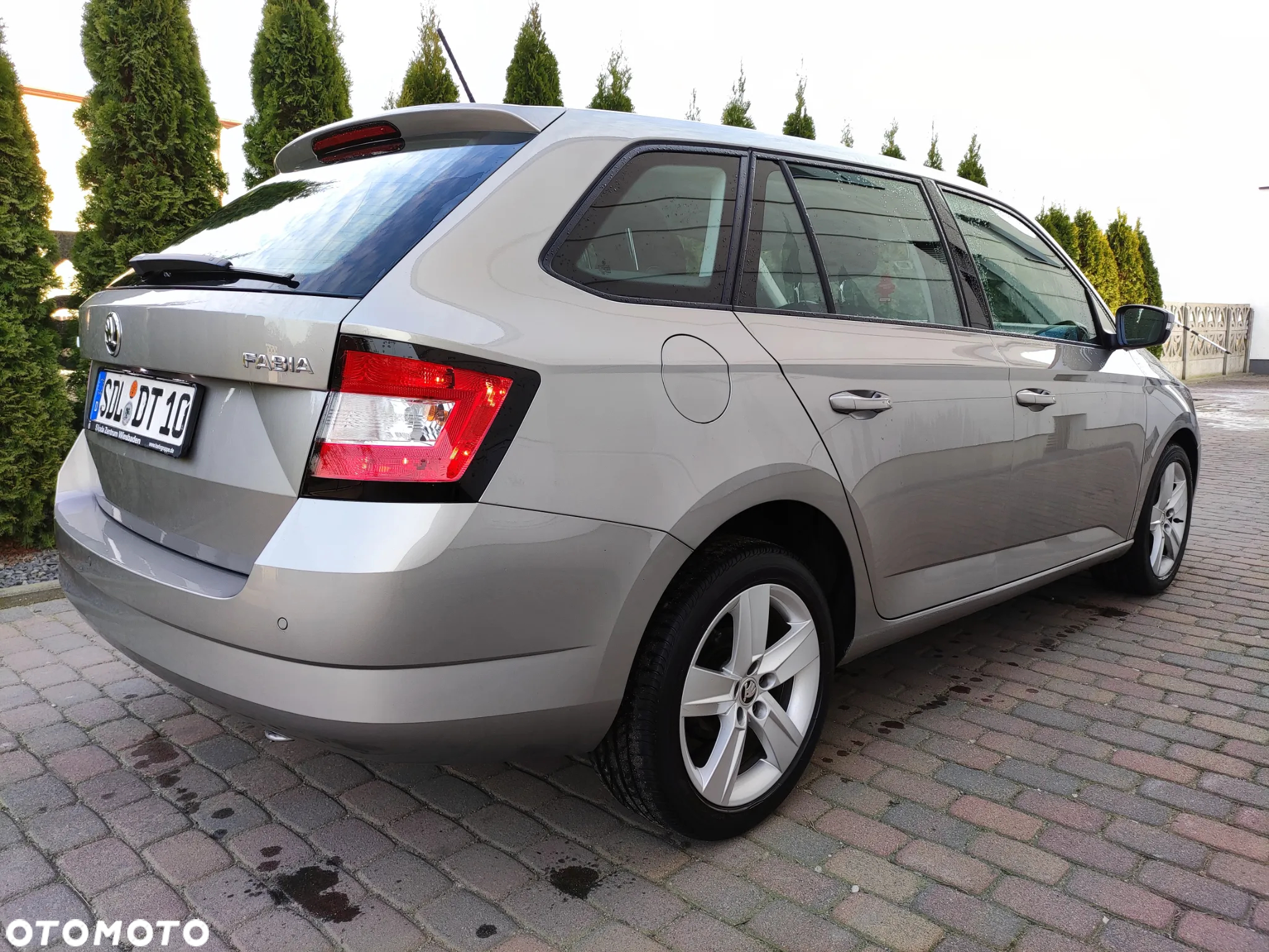 Skoda Fabia 1.0 TSI Ambition - 11
