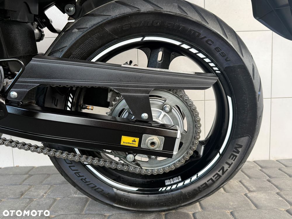 Suzuki DL - 24