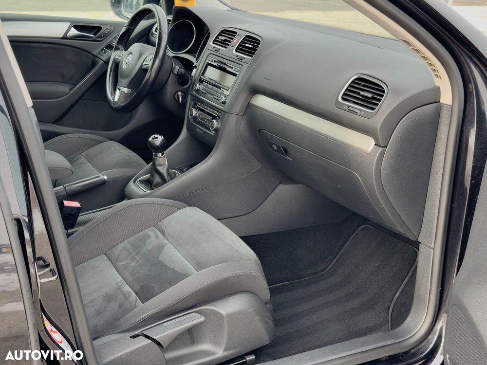 Volkswagen Golf 2.0 TDI DPF Highline - 8