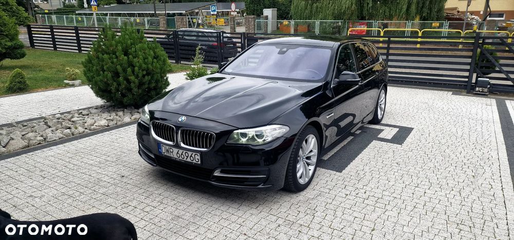 BMW Seria 5 520d Luxury Line - 2
