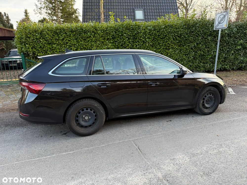 Skoda Octavia 2.0 TDI DSG Edition - 17