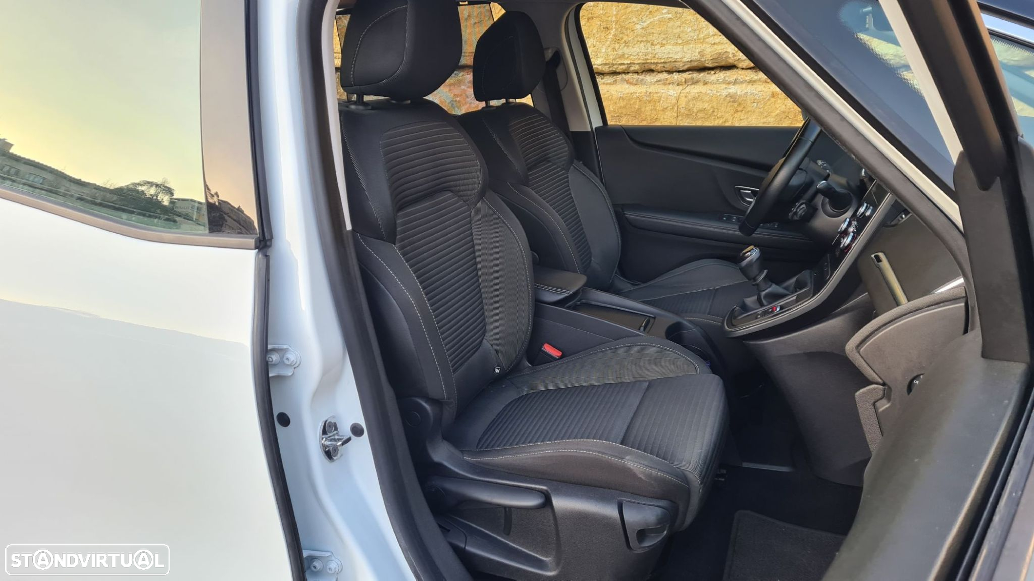 Renault Grand Scénic 1.6 dCi Intens SS - 35