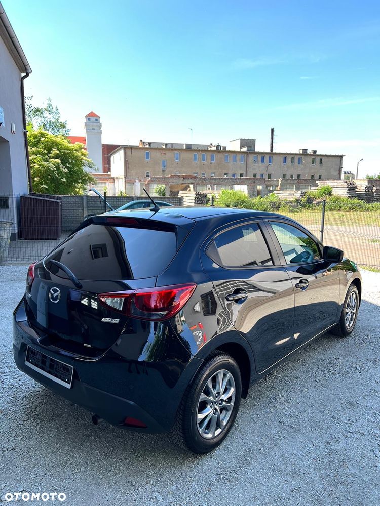 Mazda 2 - 4