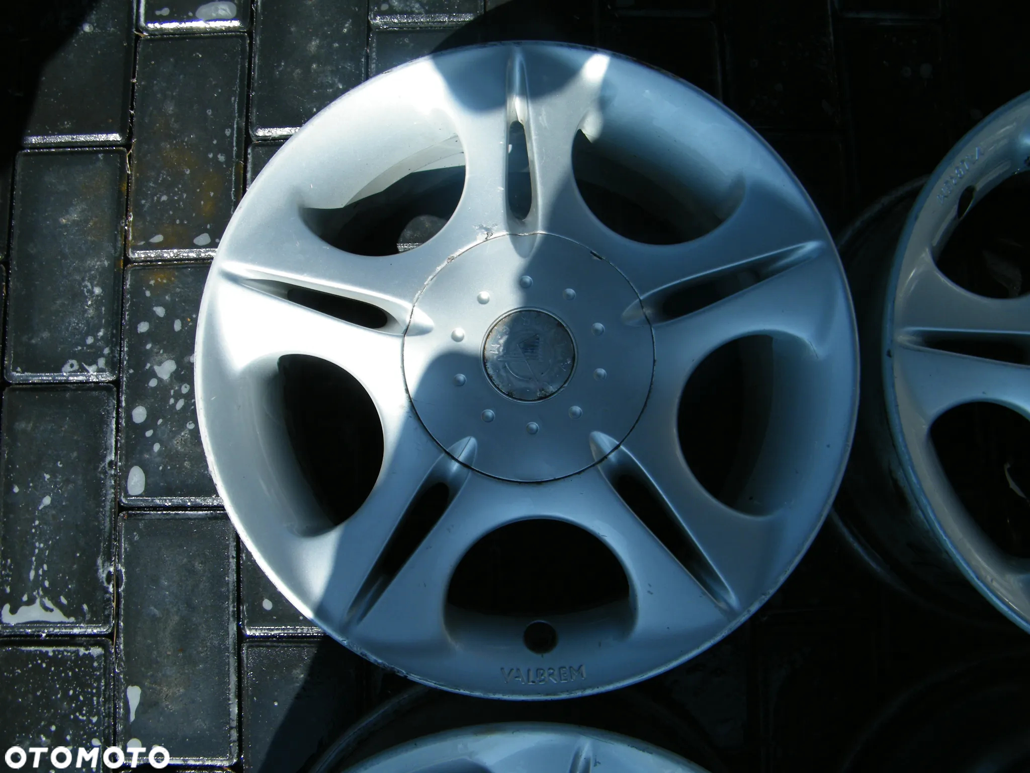 Felgi aluminiowe alufelgi Valbrem 4x98 ET35 / 6J x 14 otwór 75 - 4