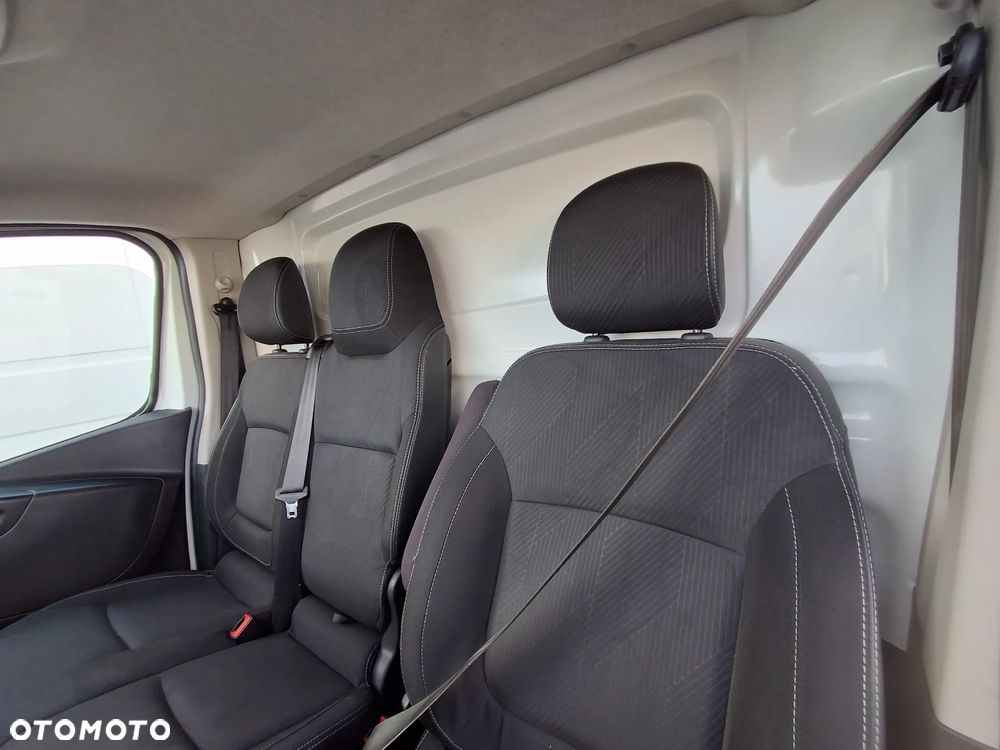 Renault Trafic - 21