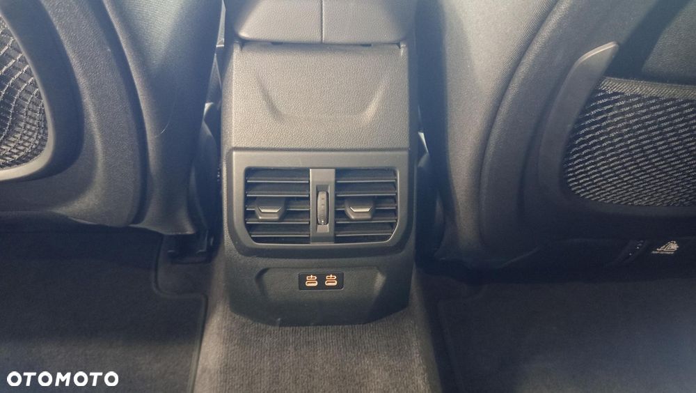 BMW Seria 2 218i Advantage - 19