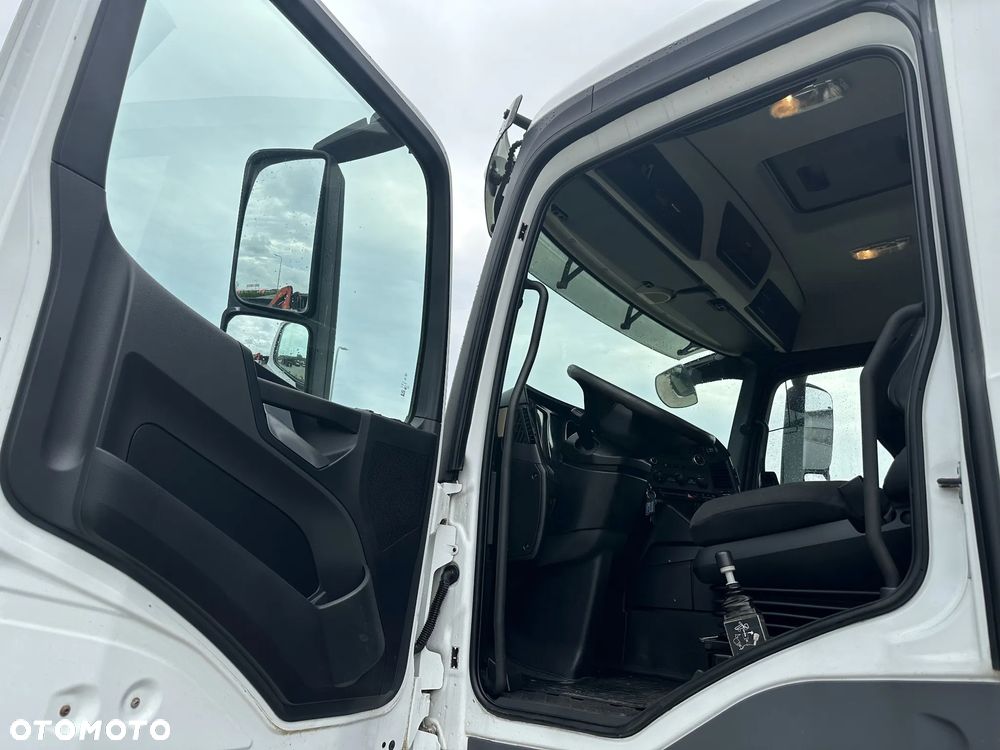 Mercedes-Benz Arocs 8x4 wywrotka - 10