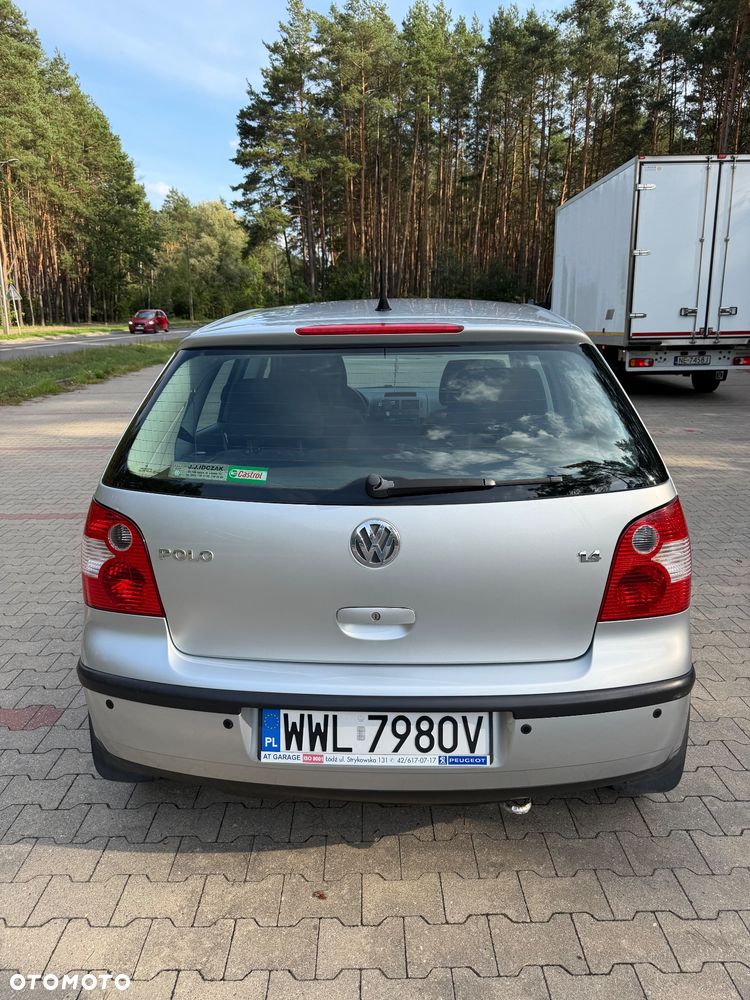 Volkswagen Polo 1.4 16V Basis - 5