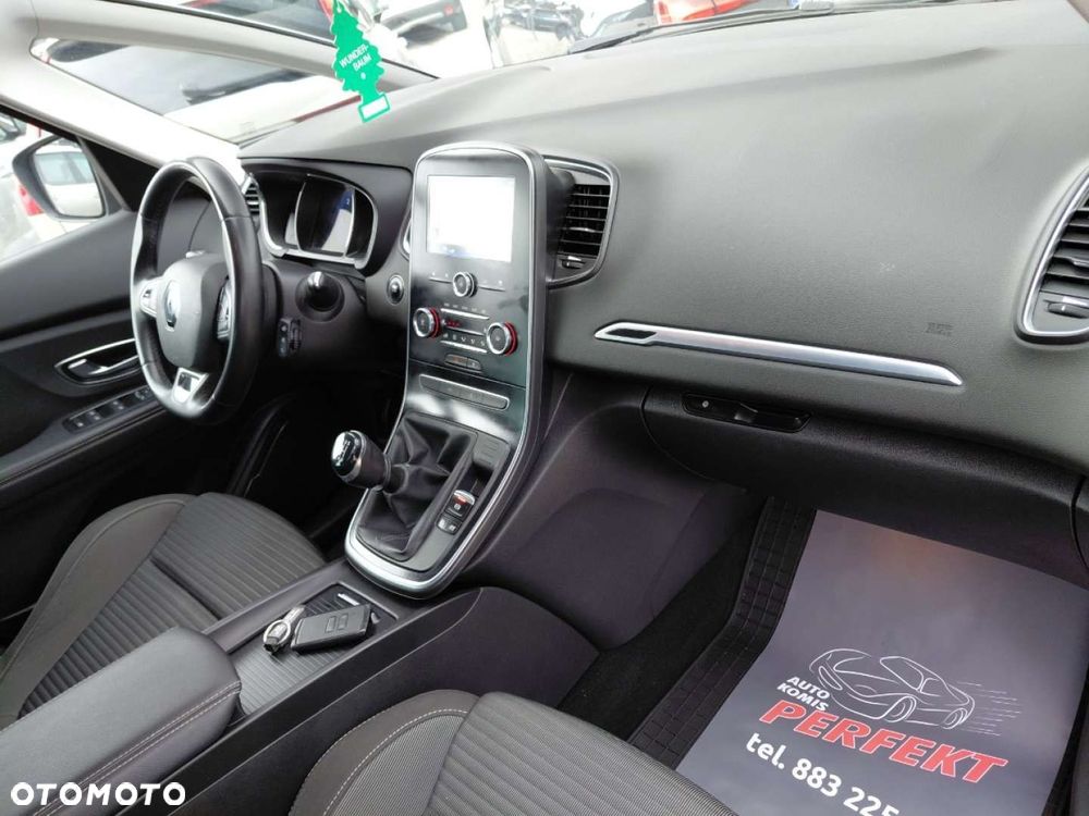 Renault Scenic - 16
