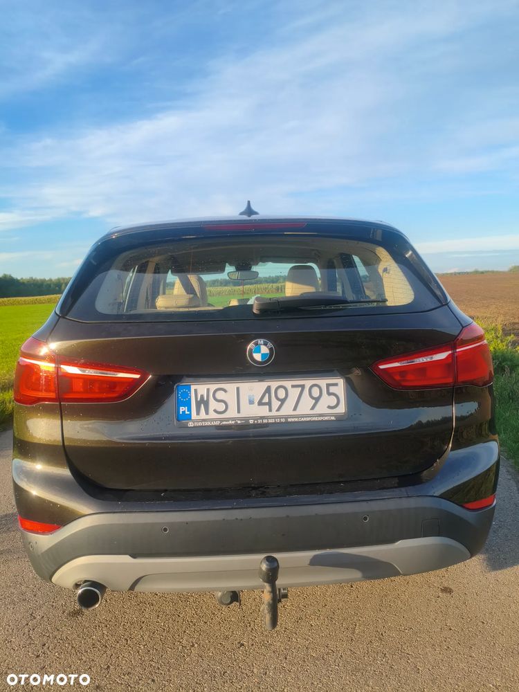 BMW X1 sDrive18d Sport Line - 8