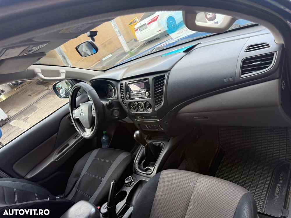 Mitsubishi L200 Double Cab M/T Intense - 24