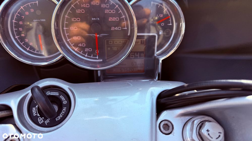 Moto Guzzi 1200 - 9