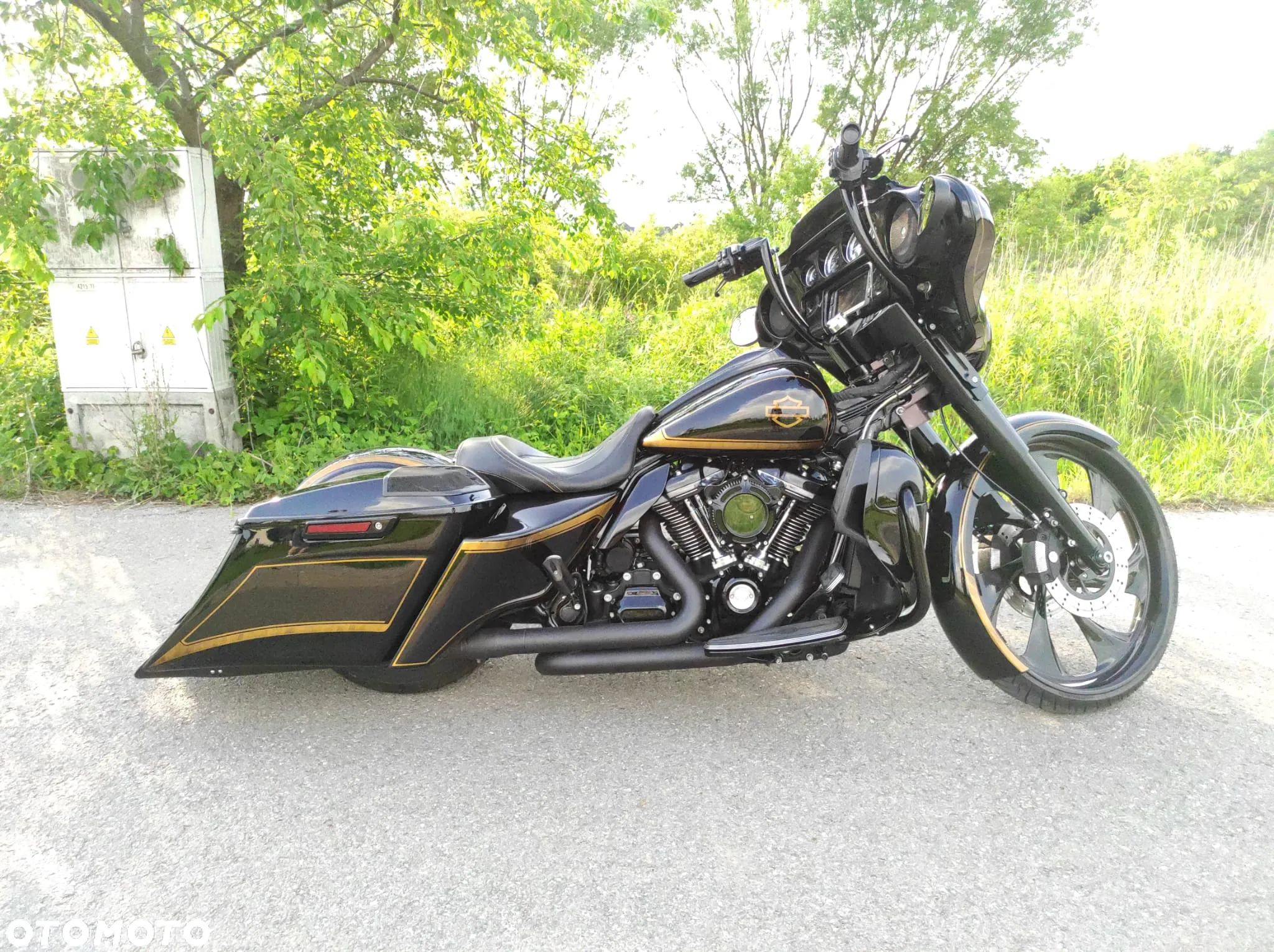 Harley-Davidson Touring Street Glide - 1