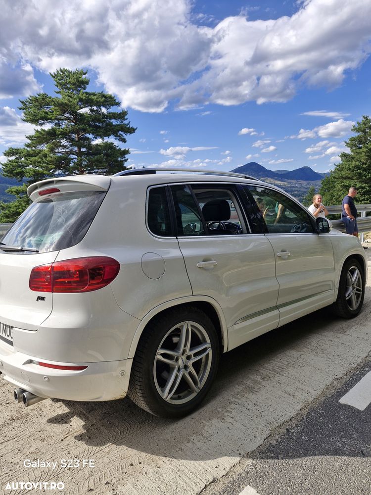 Volkswagen Tiguan 2.0 TDI 4Motion BMT Sport & Style - 3
