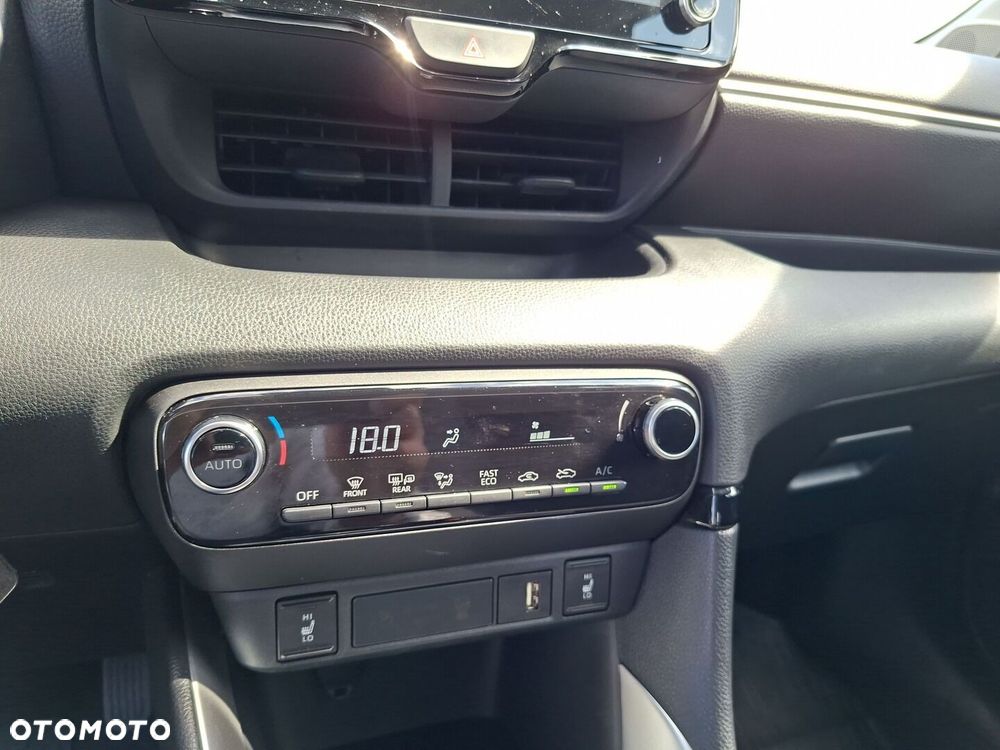 Toyota Yaris Hybrid 1.5 Comfort - 12