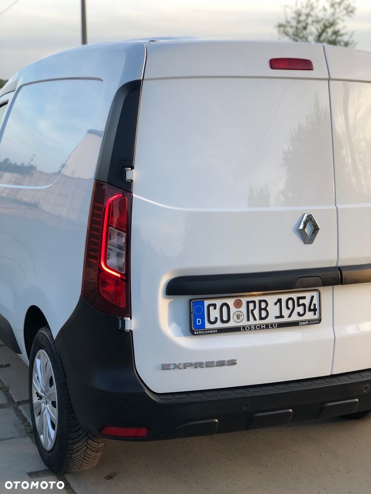 Renault Express - 13
