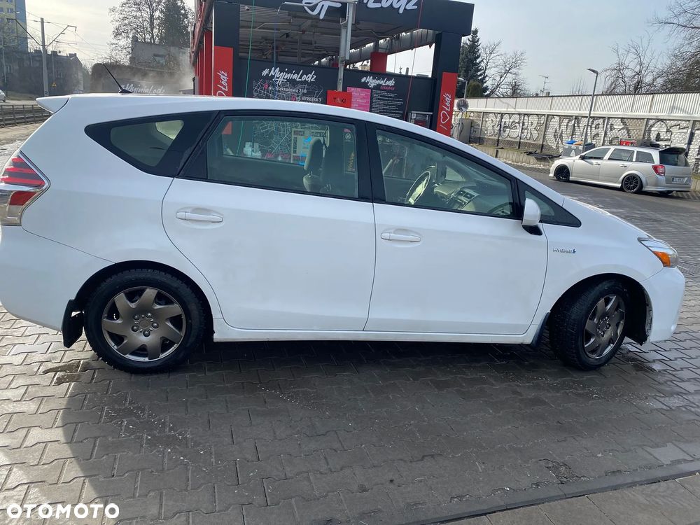 Toyota Prius+ (Hybrid) Comfort - 12