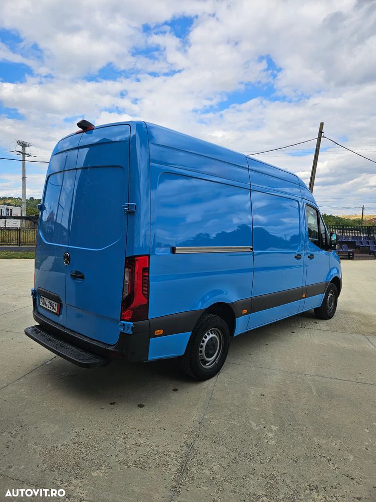 Mercedes-Benz Sprinter - 3