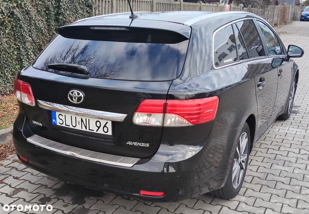 Toyota Avensis 2.0 D-4D Comfort - 4