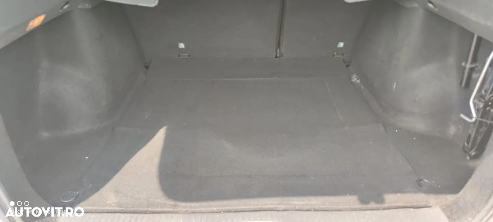 Dacia Logan MCV 0.9 Laureate - 12