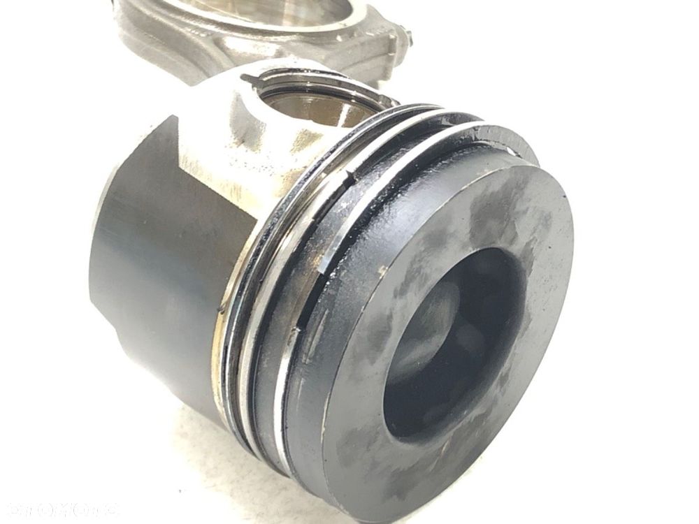 TŁOK Z KORBOWODEM - 80.00 PLN - AUDI A4 B7 (8EC) 2004 - 2008 2.7 TDI 132 kW [180 KM] olej napędowy - 3