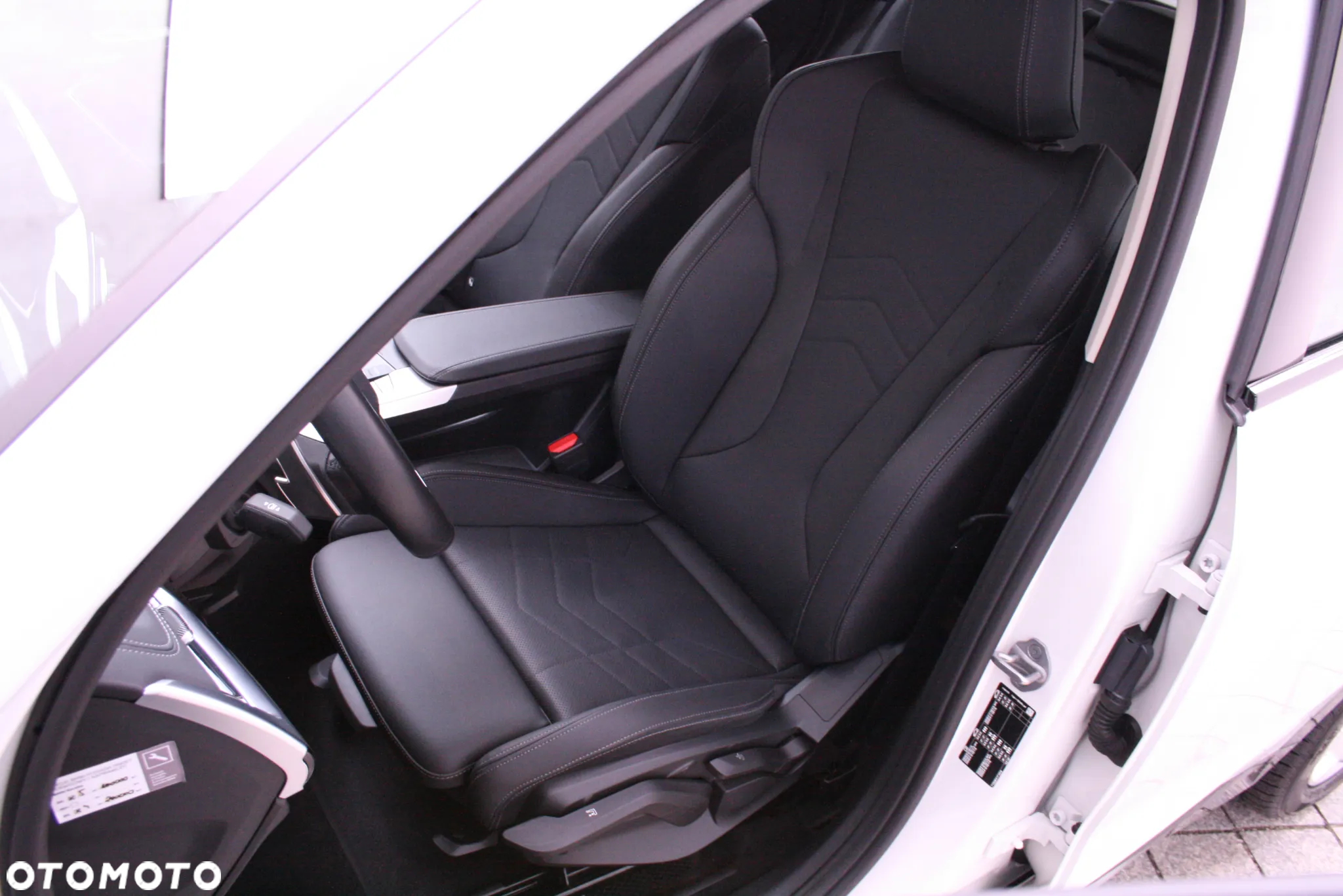 BMW X1 sDrive18i xLine - 10