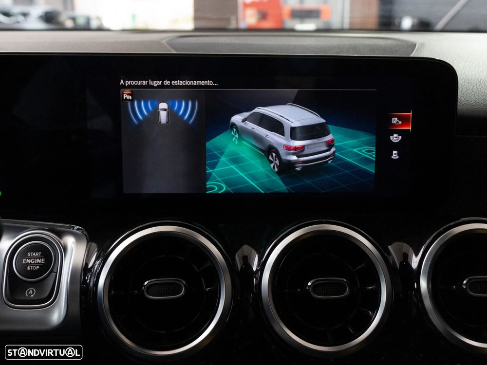 Mercedes-Benz GLB 180 d AMG Line - 34