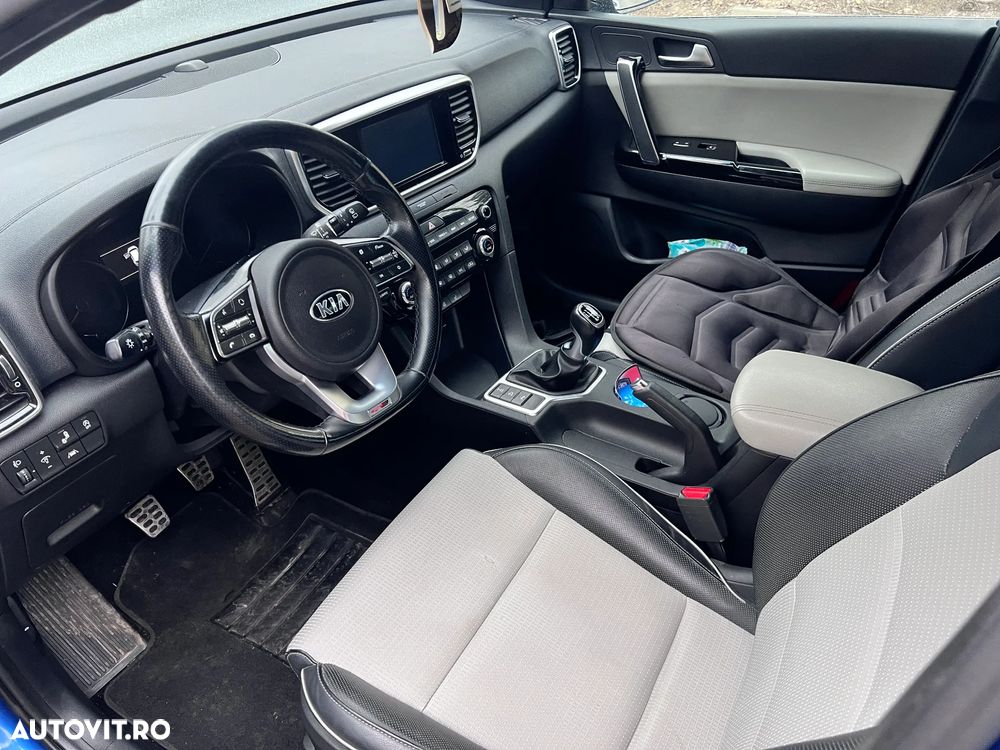 Kia Sportage 1.6 T-GDI 6MT 4x4 GT Line - 33