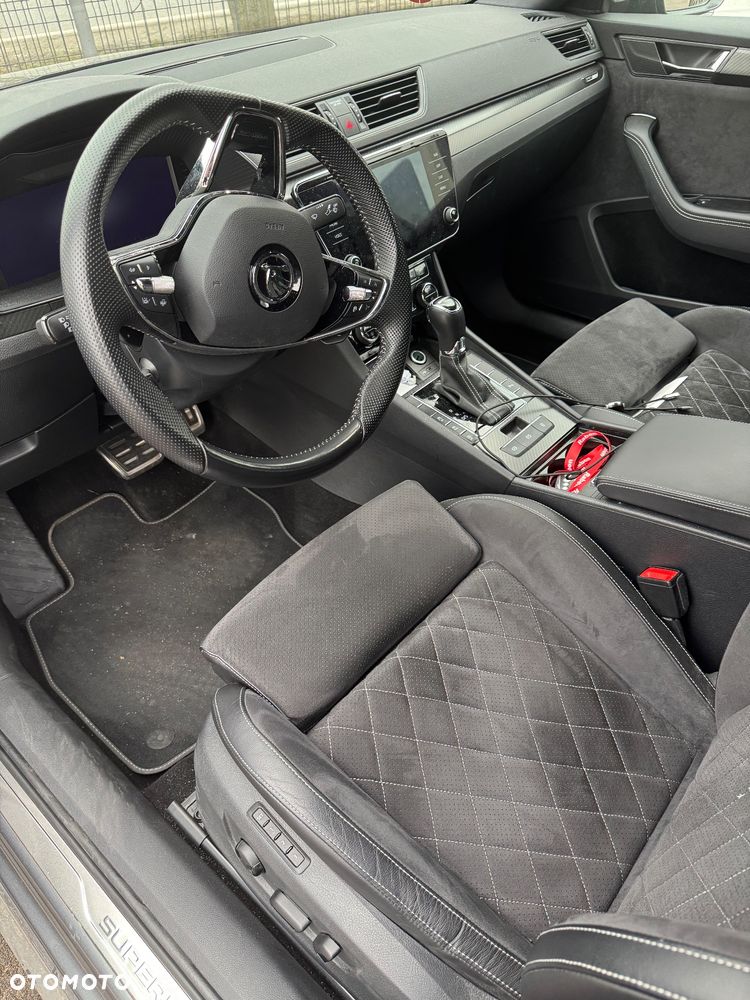 Skoda Superb 2.0 TDI SCR Sportline DSG - 7