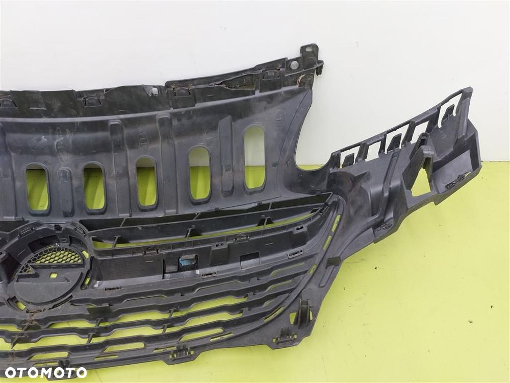 Atrapa Grill Opel Corsa E 2014-2019R - 3