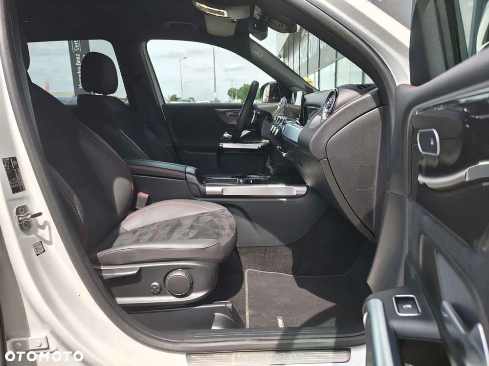 Mercedes-Benz GLB 200 AMG Line 7G-DCT - 20