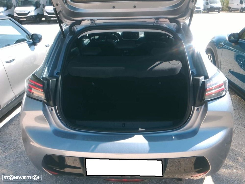 Peugeot 208 - 6