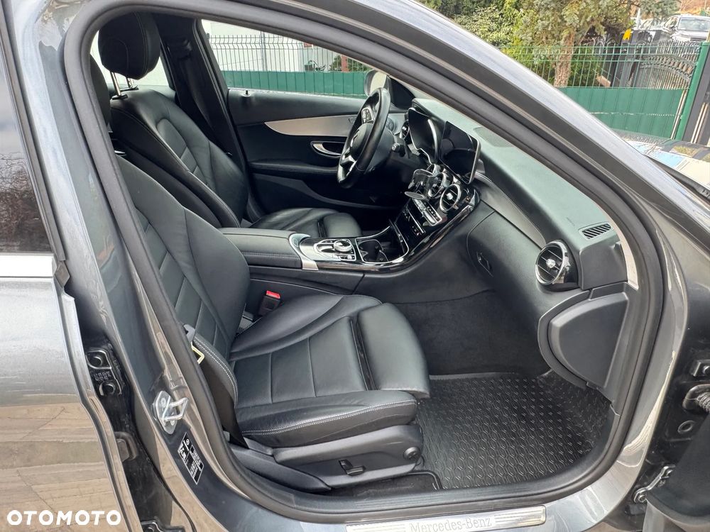 Mercedes-Benz Klasa C 300 d 9G-TRONIC Avantgarde - 9