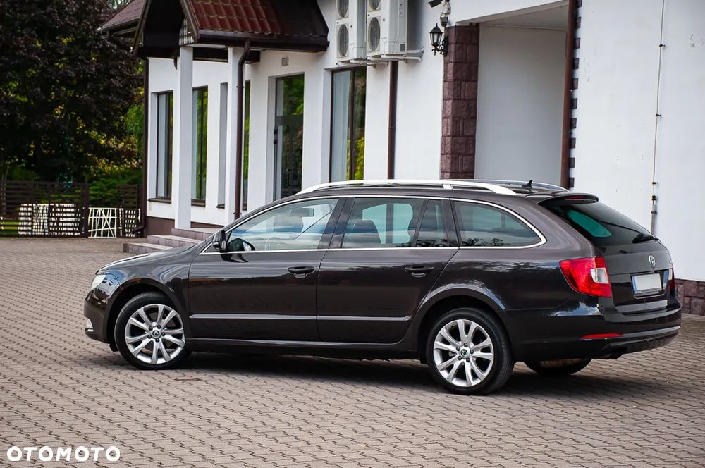Skoda Superb Combi 1.4 TSI Style - 18