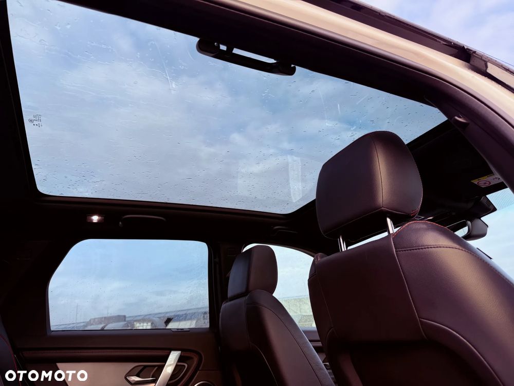 Land Rover Discovery Sport 2.0 P200 mHEV R-Dynamic - 17