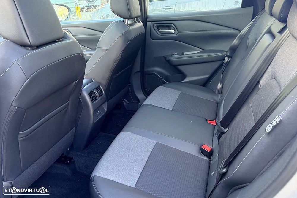 Nissan Qashqai 1.3 DIG-T Advance Xtronic - 6