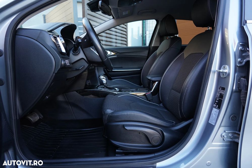 Kia XCeed - 11