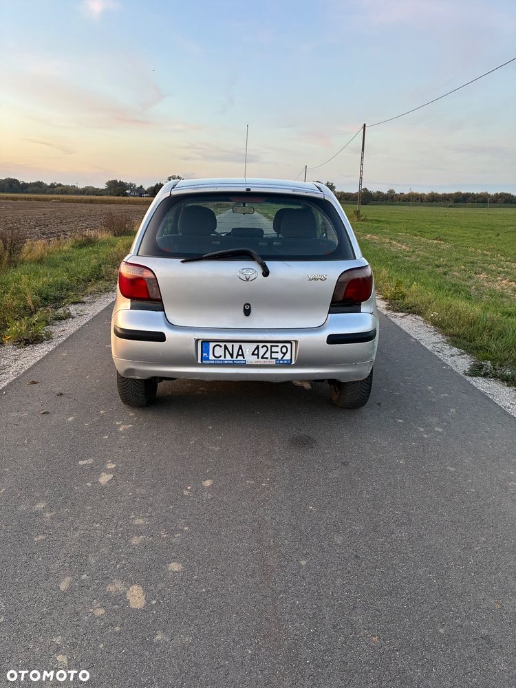 Toyota Yaris - 6