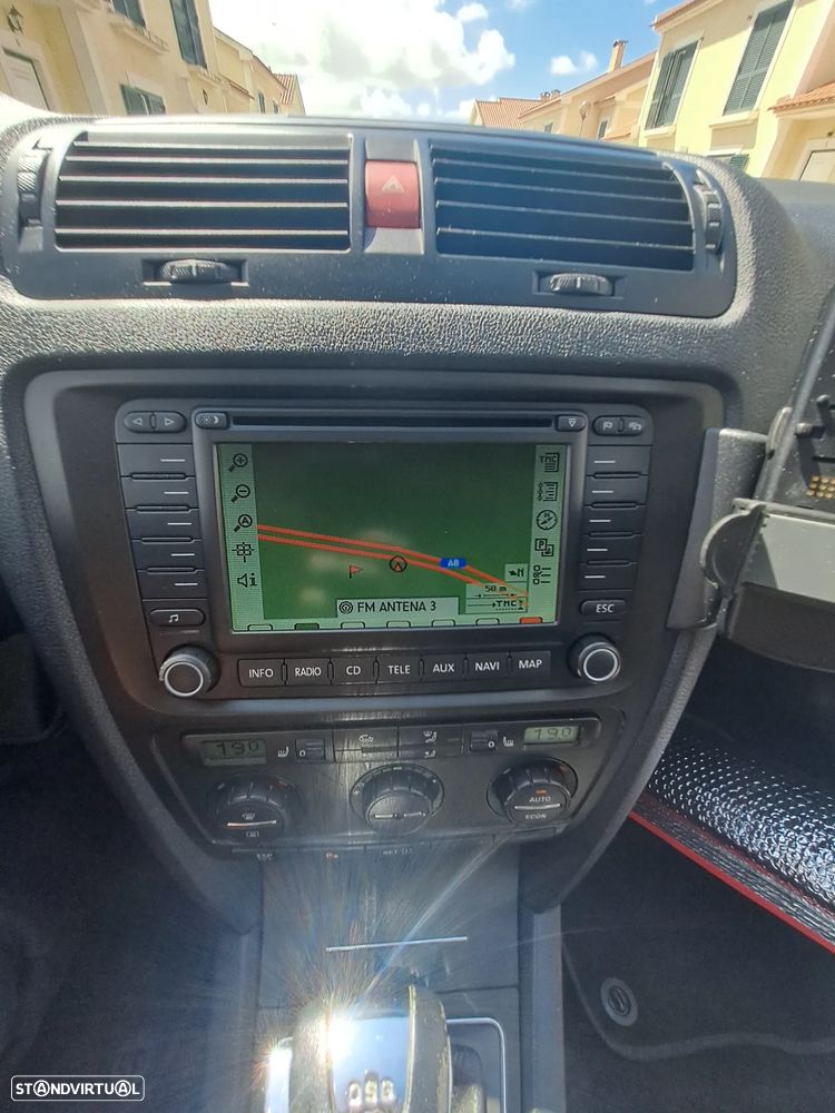 Skoda Octavia Break 2.0 TDI Sport DSG - 15