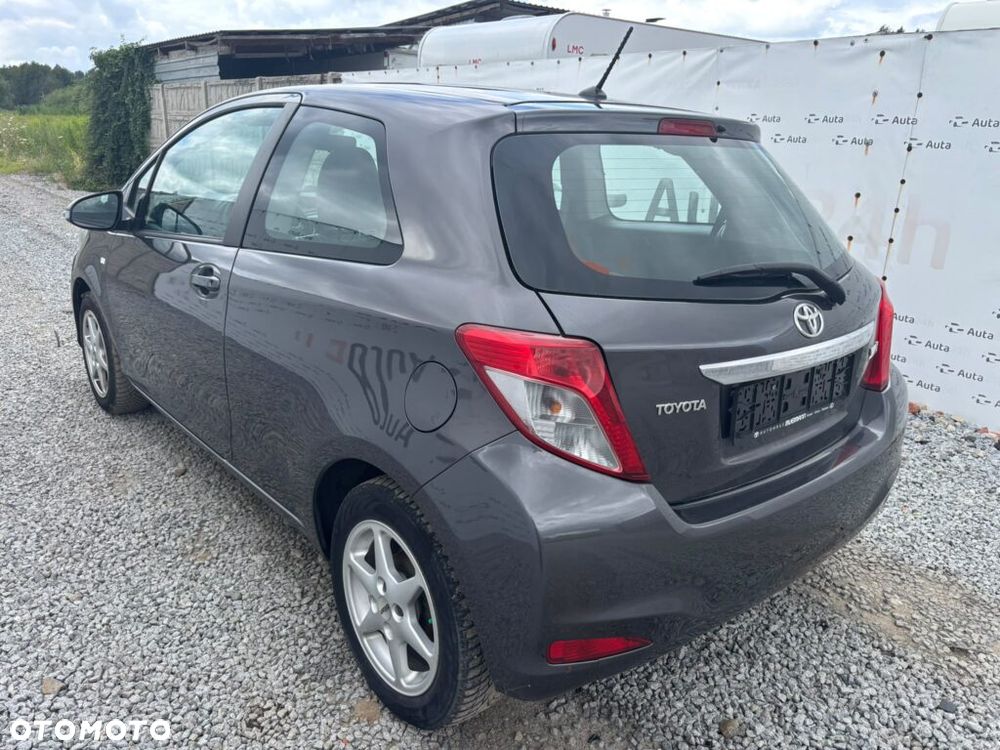 Toyota Yaris 1.0 VVT-i Cool - 4