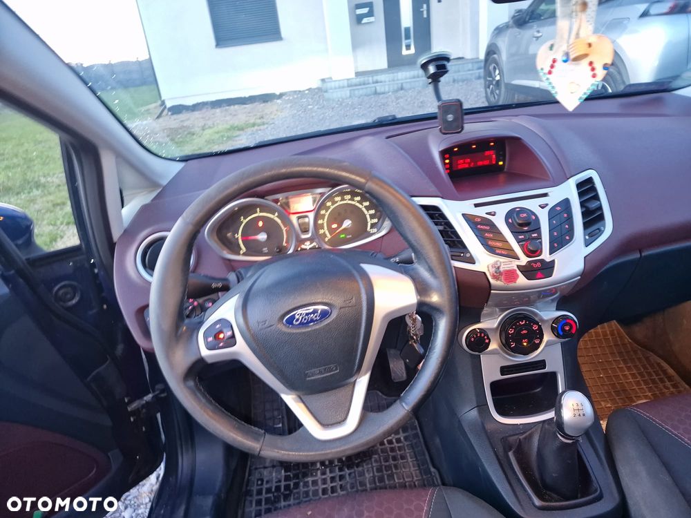 Ford Fiesta 1.6 TDCi Titanium - 5