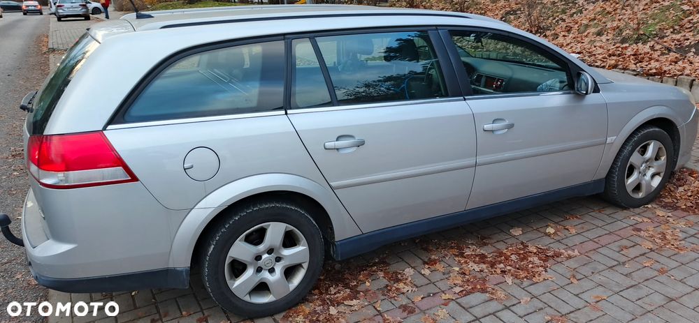 Opel Vectra 1.9 CDTI Cosmo - 4