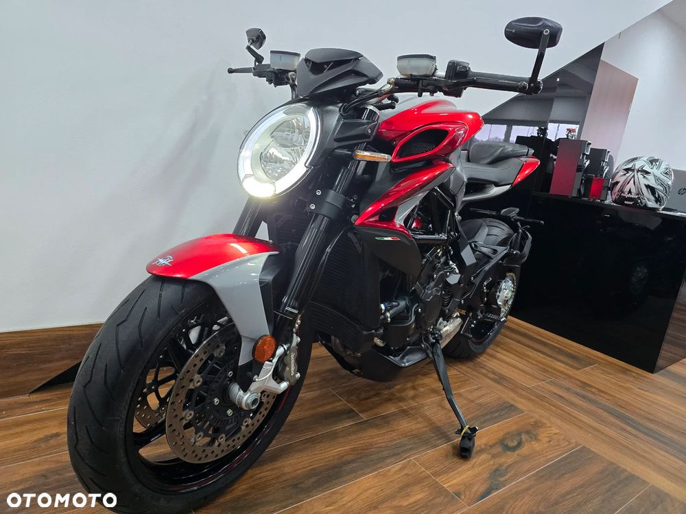 MV AGUSTA Brutale - 15