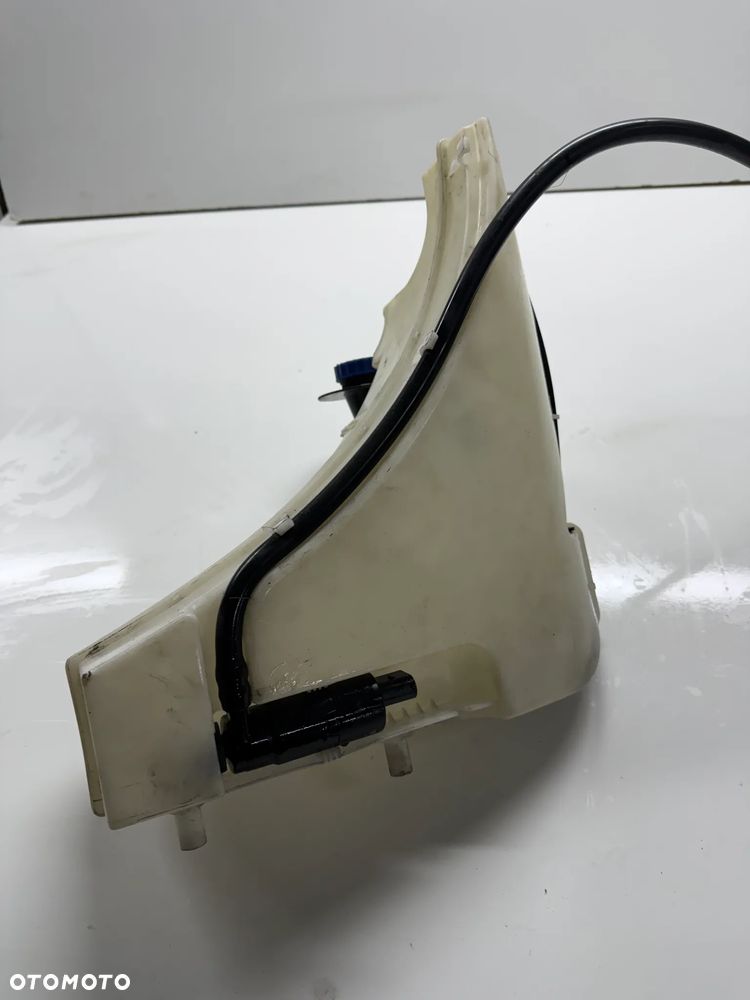 Porsche 911 997 zbiornik płynu do spryskiwaczy 99752870101 - 3