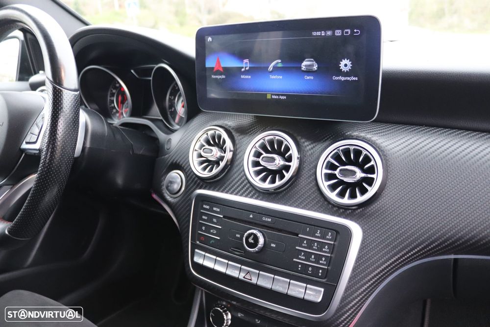 Mercedes-Benz A 45 AMG - 8