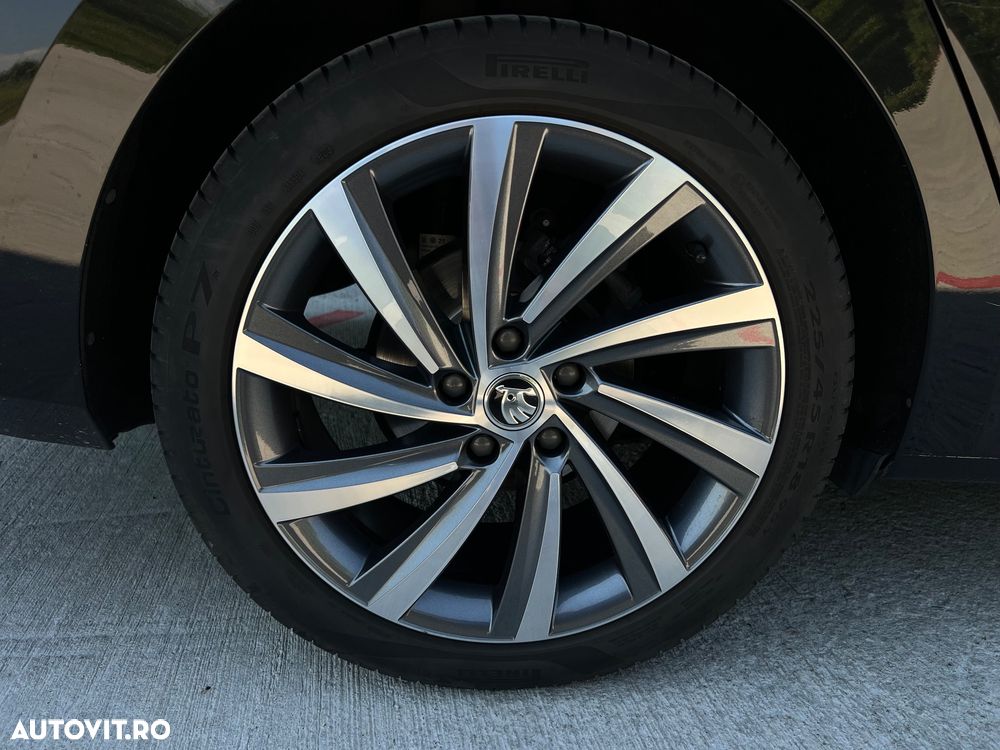 Skoda Octavia 2.0 TDI DSG Exclusive Plus - 39
