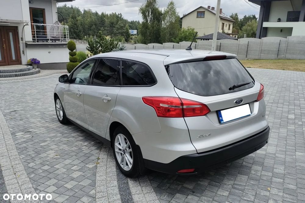 Ford Focus 1.0 EcoBoost Titanium - 3