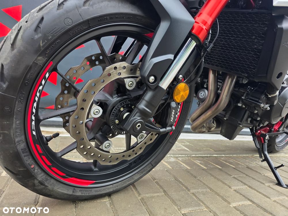 Honda Hornet - 27