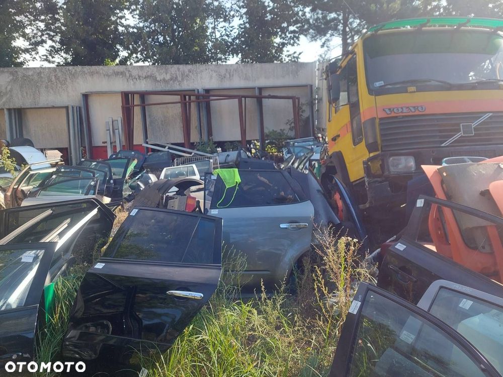 DRZWI KOMPLETNE LEWY TYŁ NISSAN MURANO Z50 K21 - 17